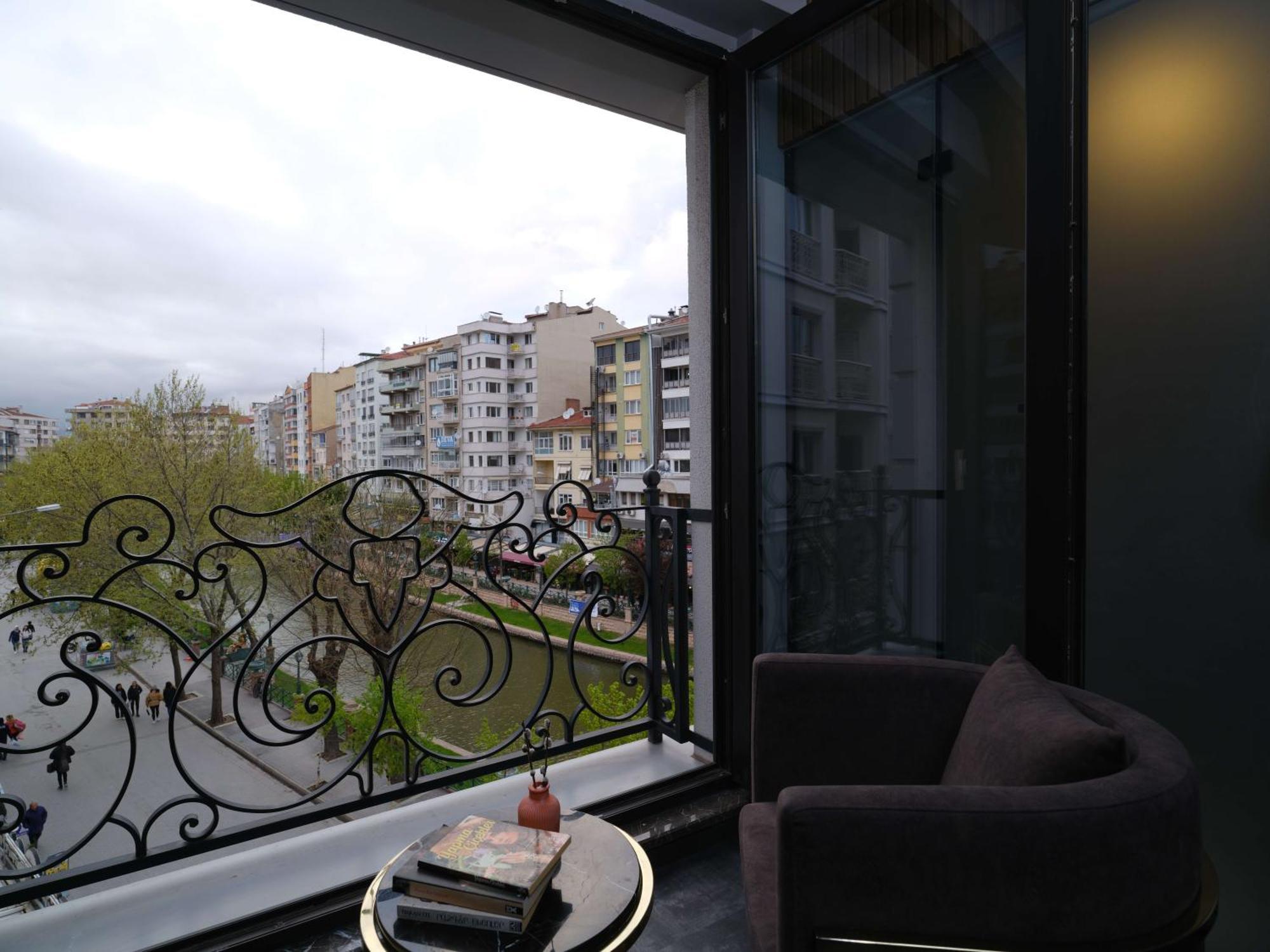 Sennacity Hotel Eskişehir Eksteriør bilde